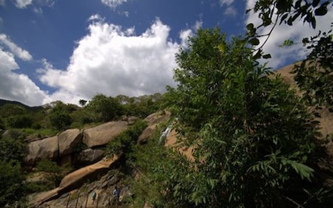Jalagamparai Waterfalls